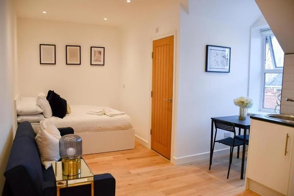 The Snuggery, The Kove, Bournemouth Beach Apartment